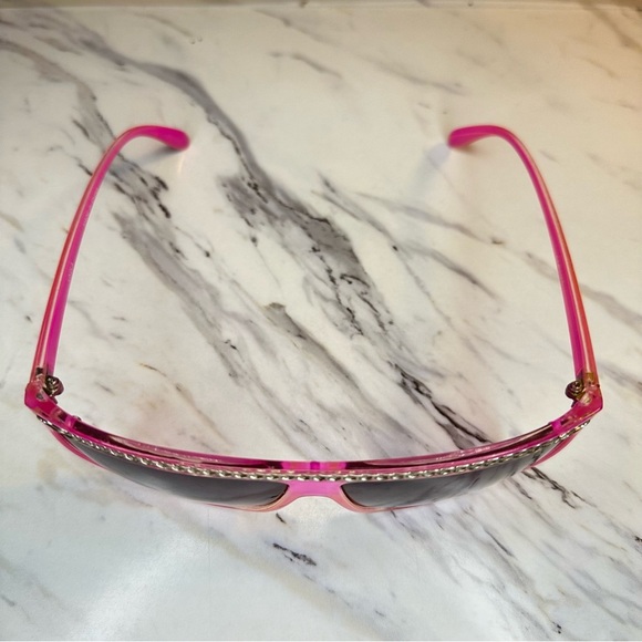 Oversized Chain Accent Dark Shade Glasses - Pink - Picture 8 of 9